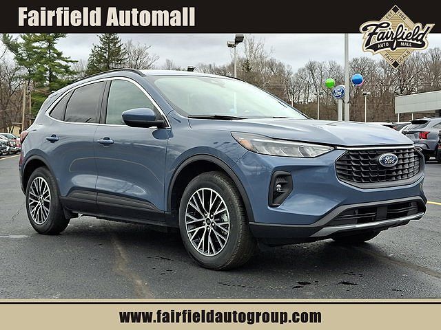 2025 FORD Escape