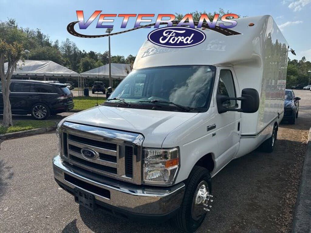 2019 FORD E-350