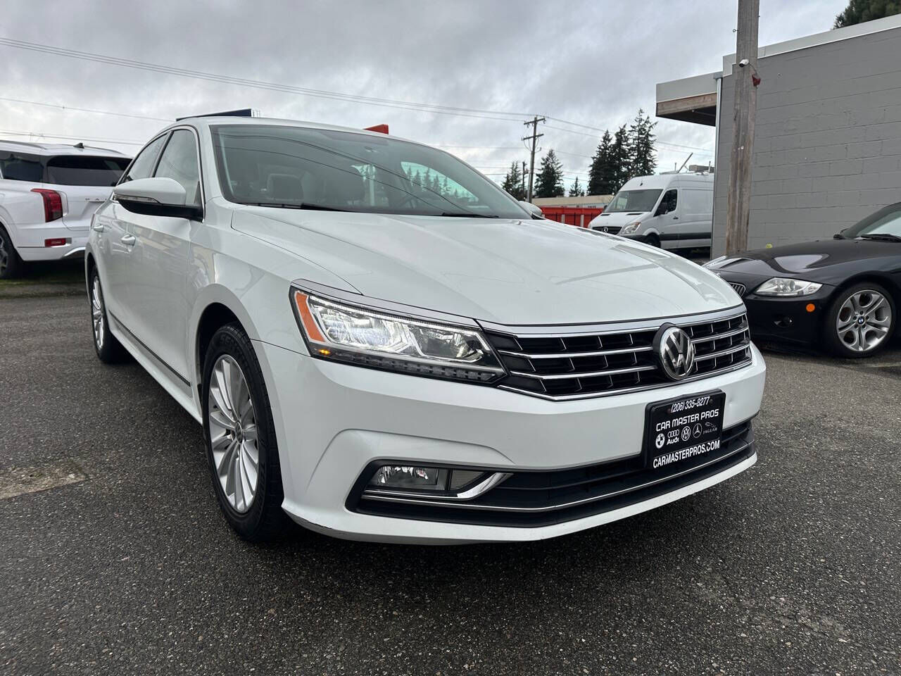 2016 VOLKSWAGEN Passat