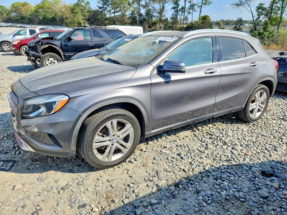 2015 MERCEDES-BENZ GLA-Class