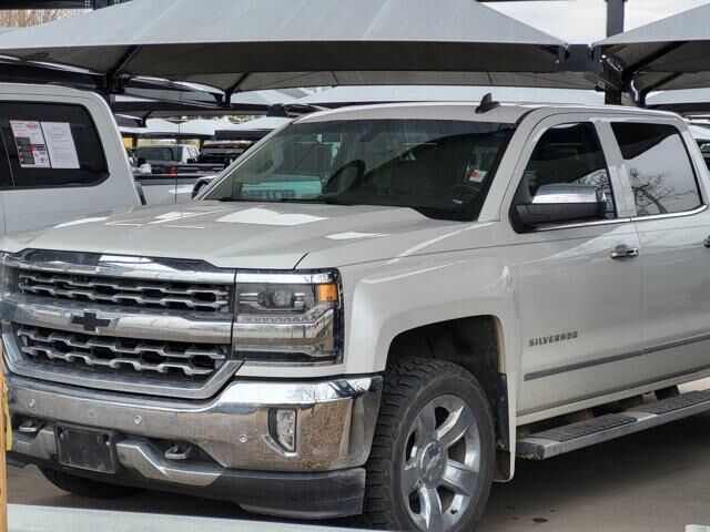 2017 CHEVROLET Silverado