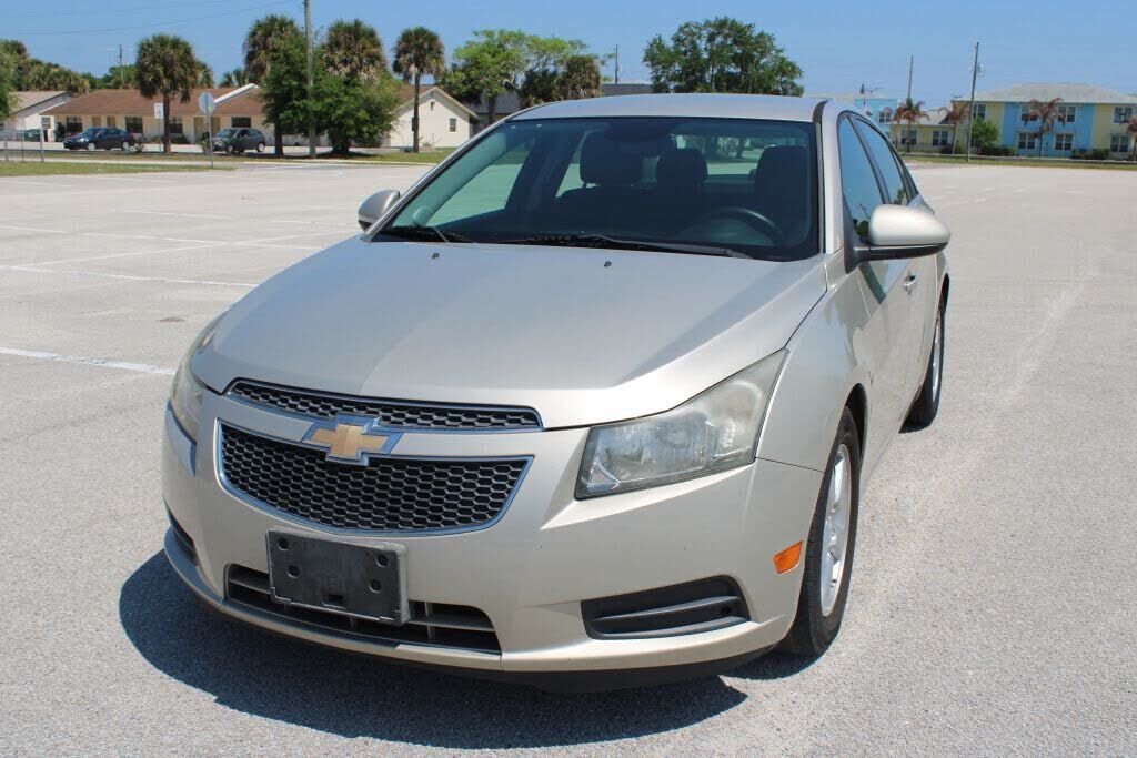 2013 CHEVROLET Cruze