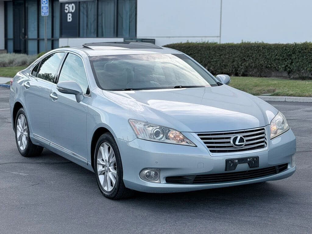 2011 LEXUS ES