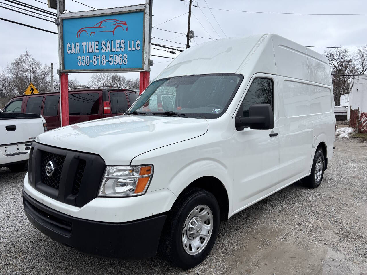 2017 NISSAN NV