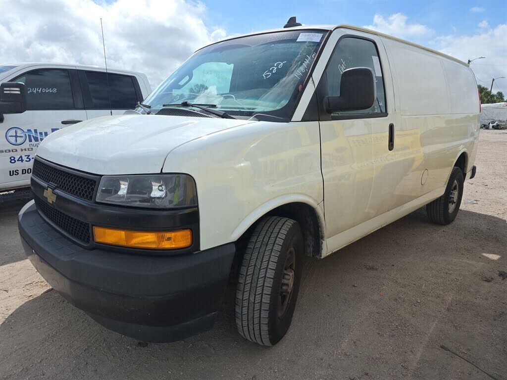 2021 CHEVROLET Express