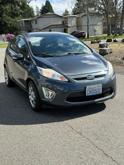 2011 FORD Fiesta