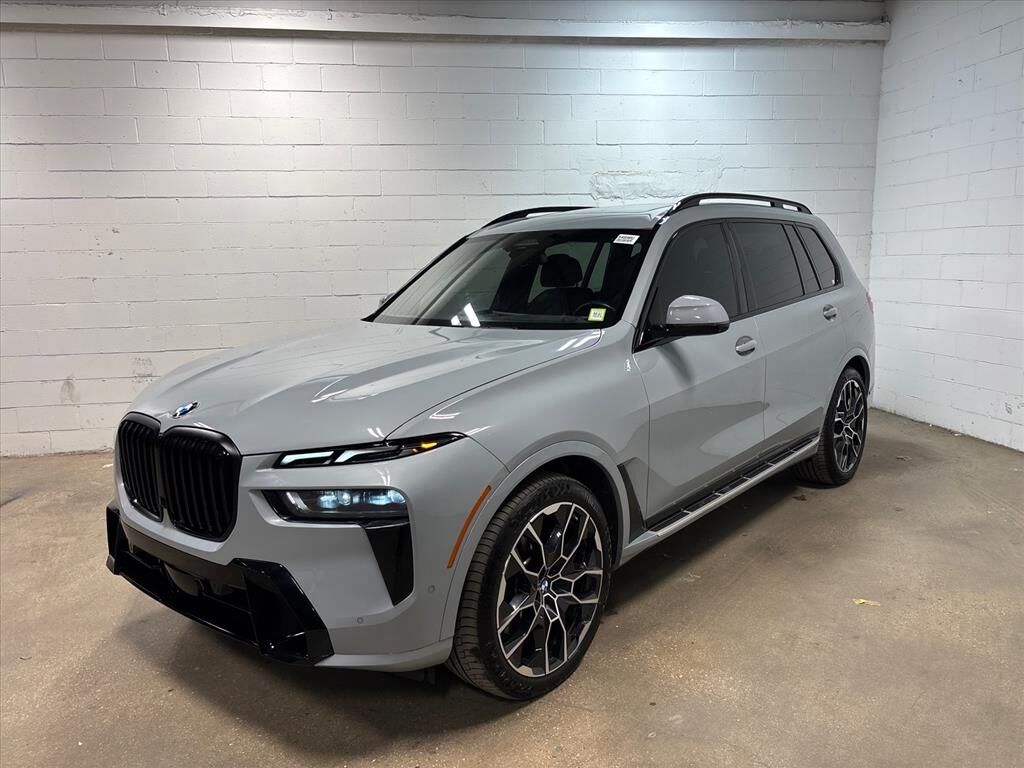 2023 BMW X7