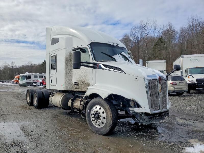 2023 KENWORTH T680