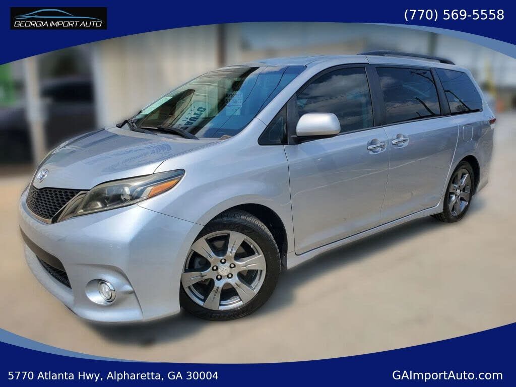 2017 TOYOTA Sienna
