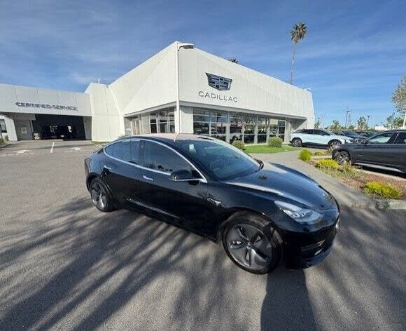 2018 TESLA Model 3