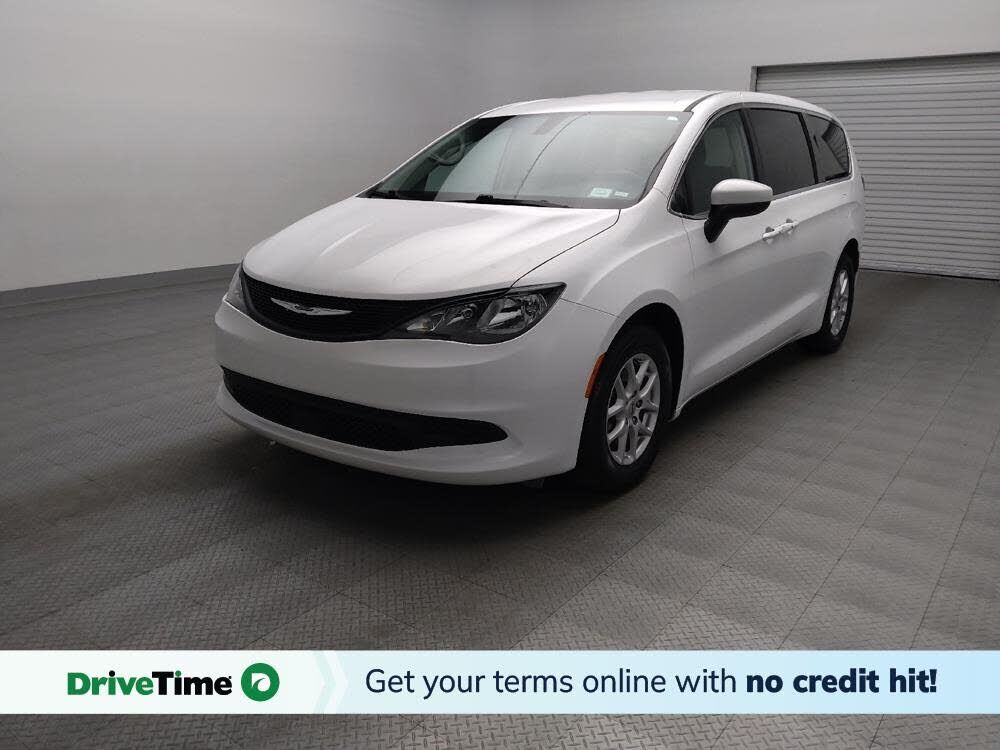 2022 CHRYSLER Voyager