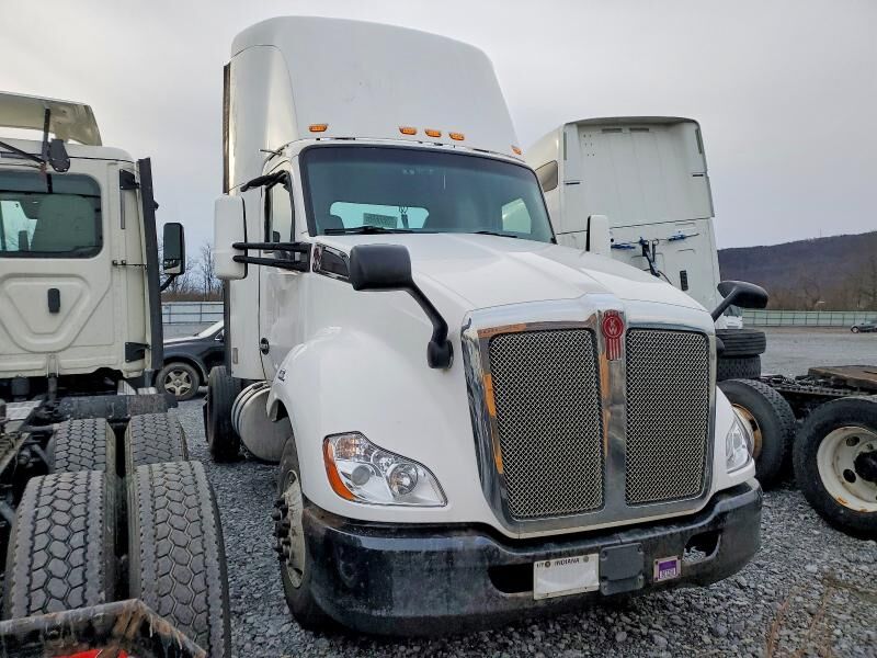 2016 KENWORTH T680