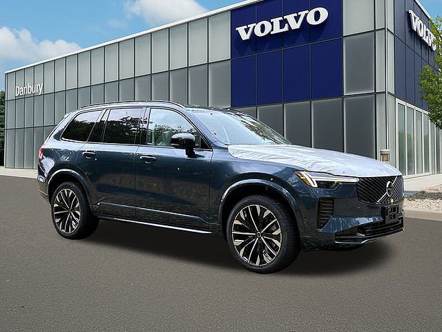 2026 VOLVO XC90