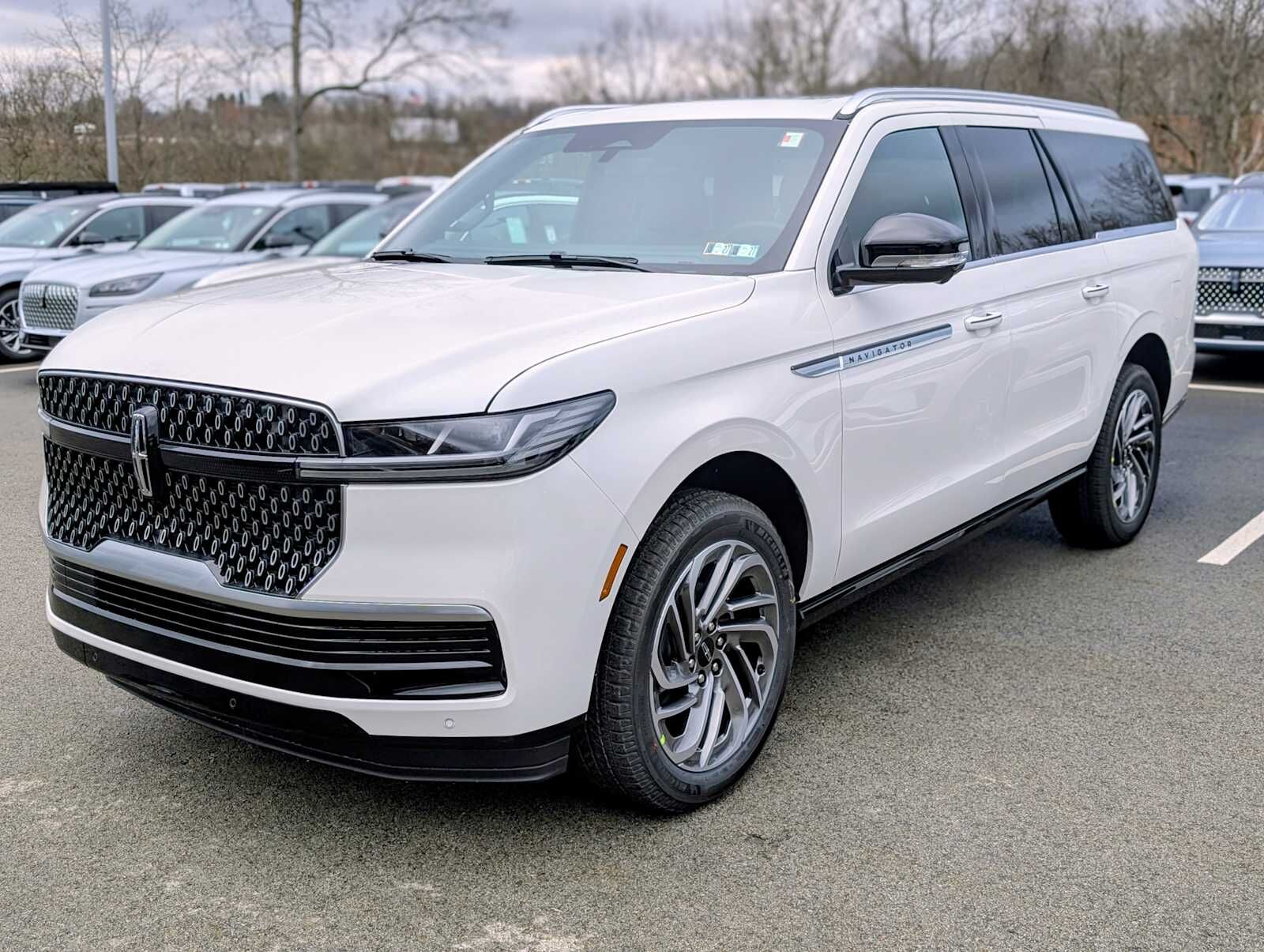 2026 LINCOLN Navigator L