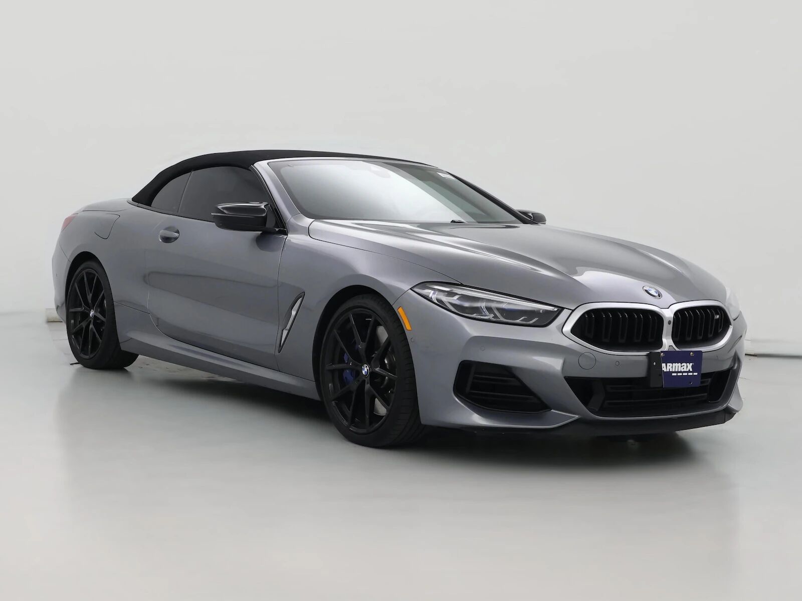 2023 BMW M8