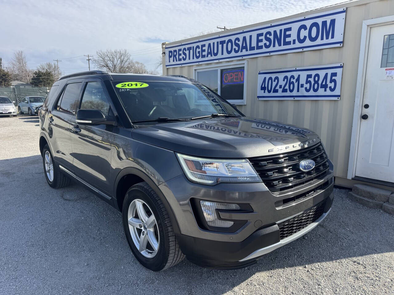 2017 FORD Explorer