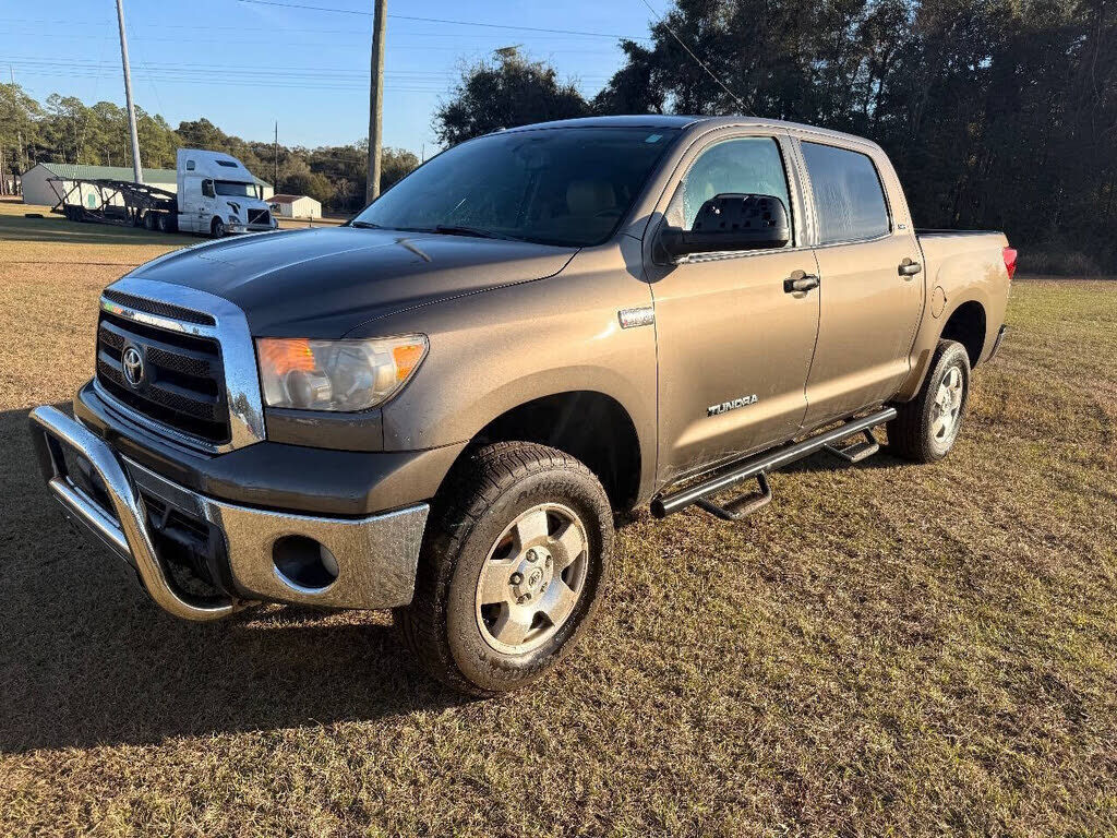 2010 TOYOTA Tundra