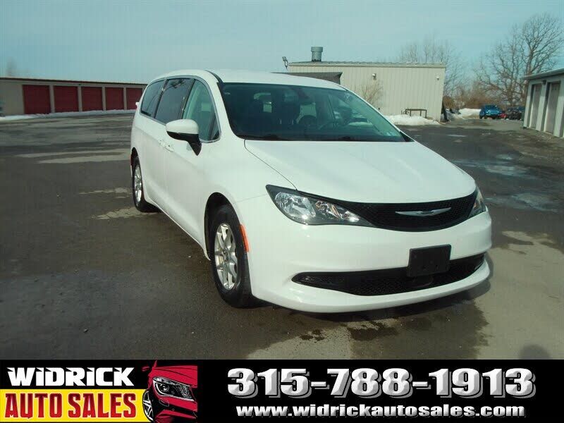 2022 CHRYSLER Pacifica