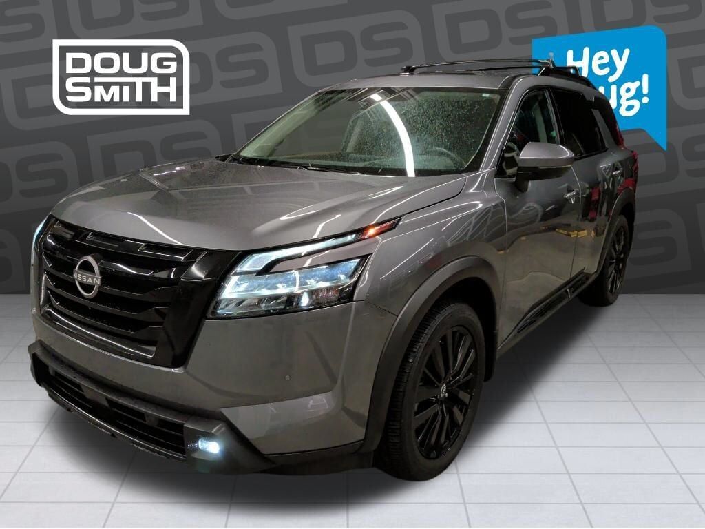 2022 NISSAN Pathfinder