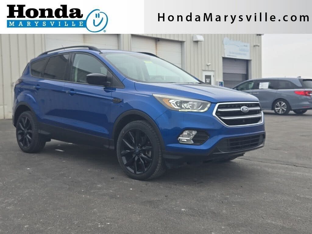 2017 FORD Escape