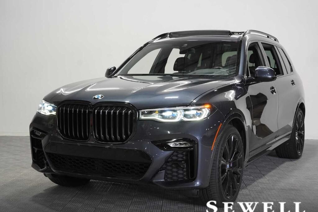 2022 BMW X7