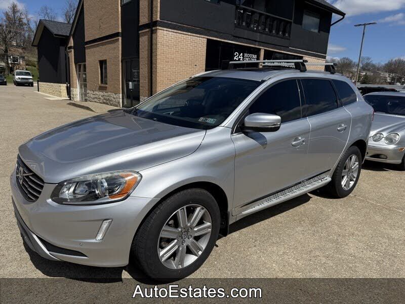 2015 VOLVO XC60