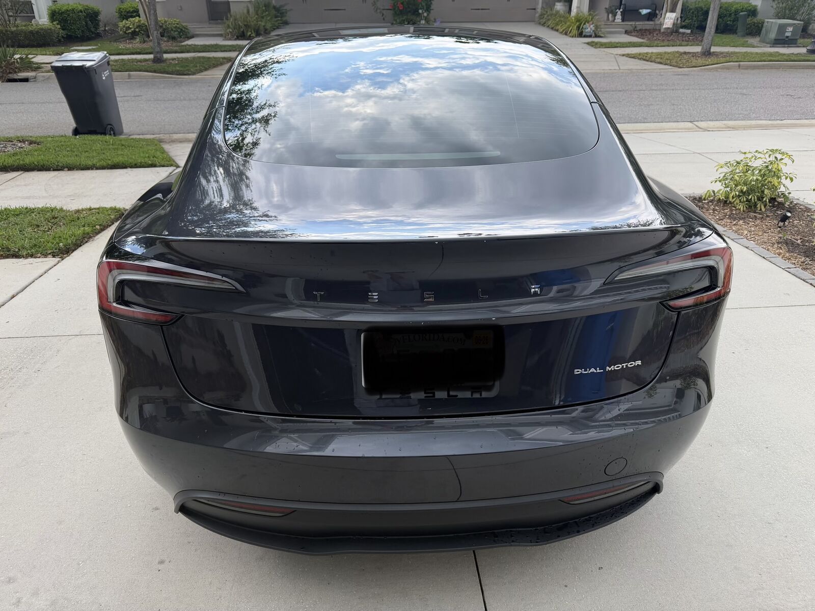 2024 TESLA Model 3