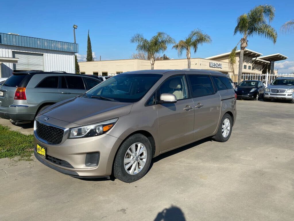 2016 KIA Sedona
