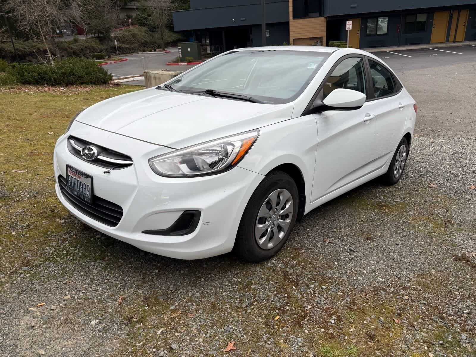 2016 HYUNDAI Accent