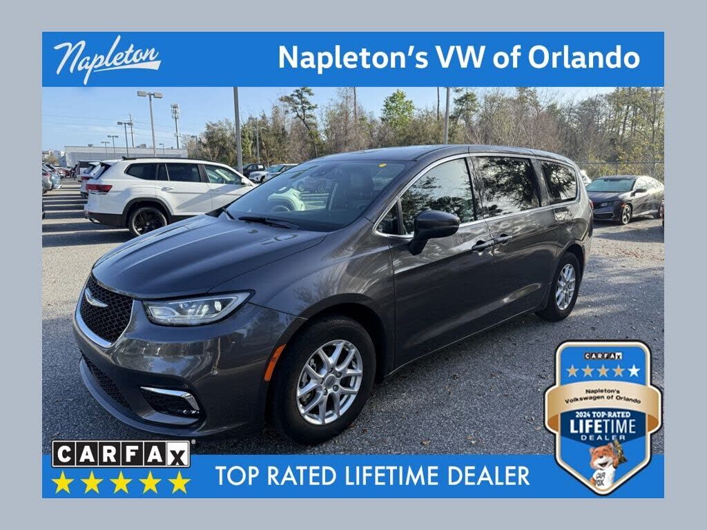 2023 CHRYSLER Pacifica