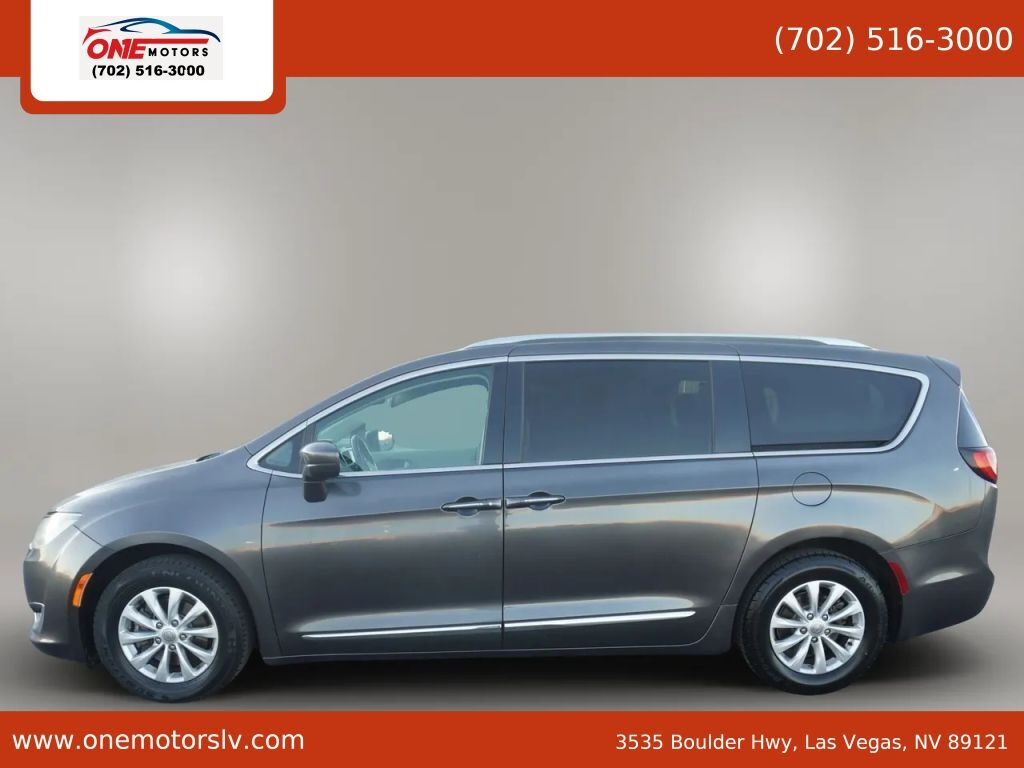 2018 CHRYSLER Pacifica