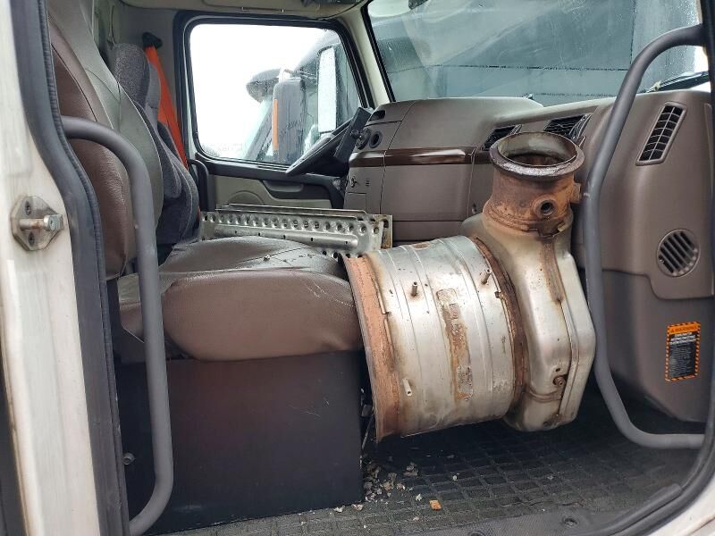 2018 VOLVO TRUCK VNL