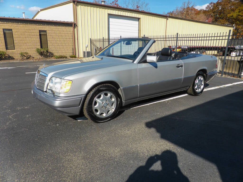 1995 MERCEDES-BENZ E-Class