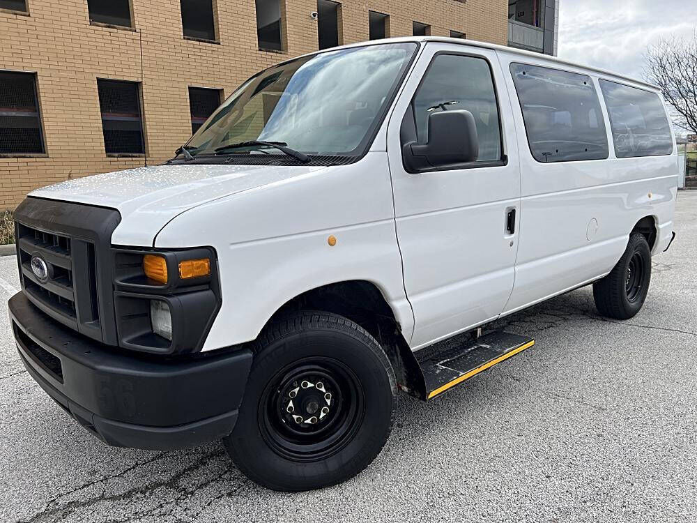 2011 FORD E-250