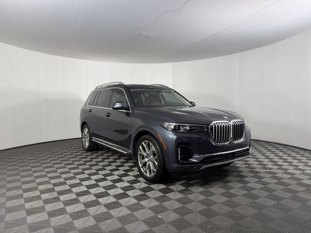 2022 BMW X7