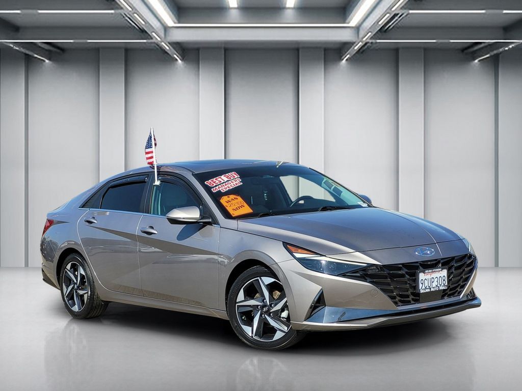 2023 HYUNDAI Elantra