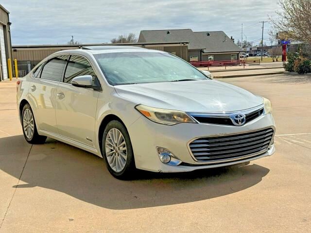 2013 TOYOTA Avalon