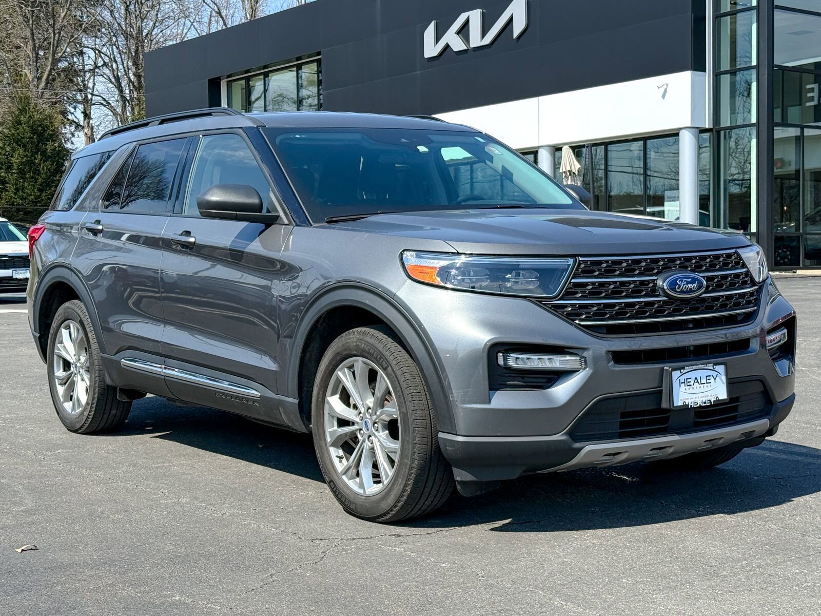 2023 FORD Explorer