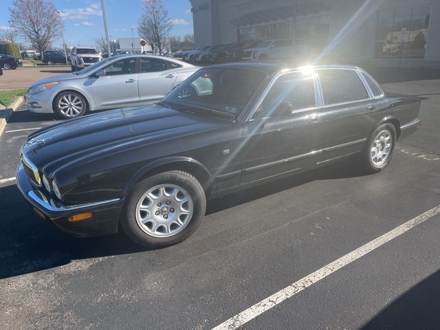 2003 JAGUAR XJ8