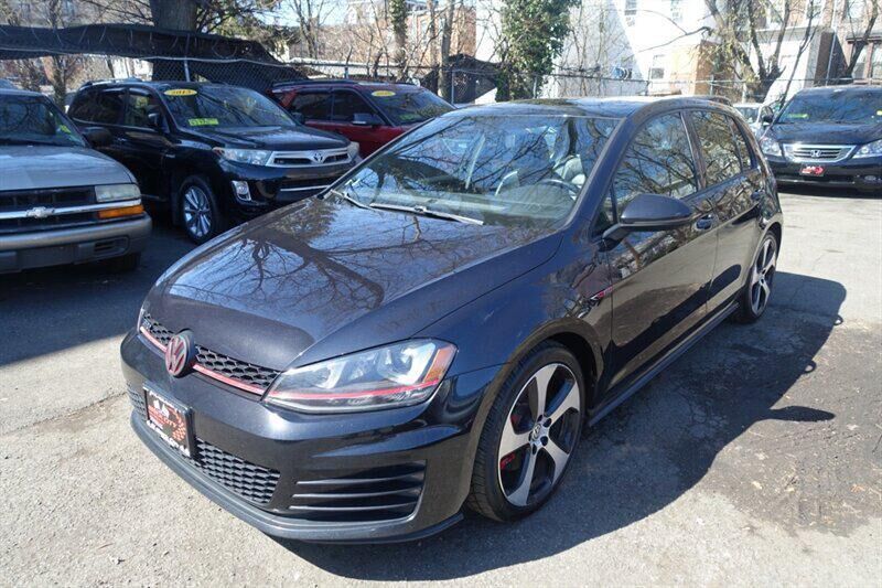 2015 VOLKSWAGEN GTI