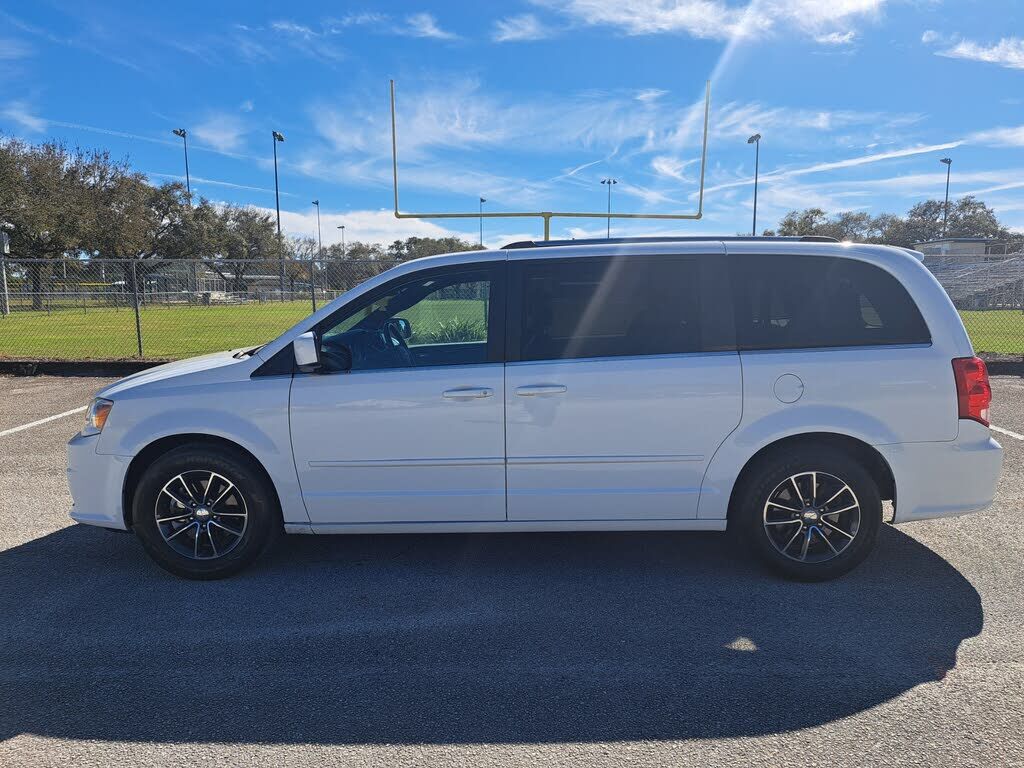 2017 DODGE Grand Caravan