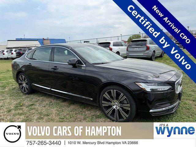 2025 VOLVO S90