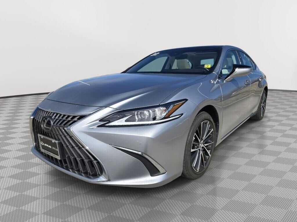 2022 LEXUS ES