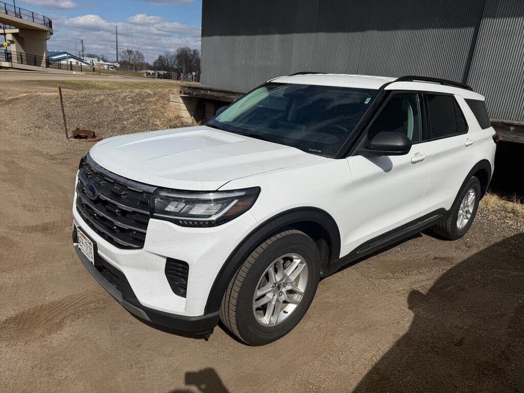 2025 FORD Explorer