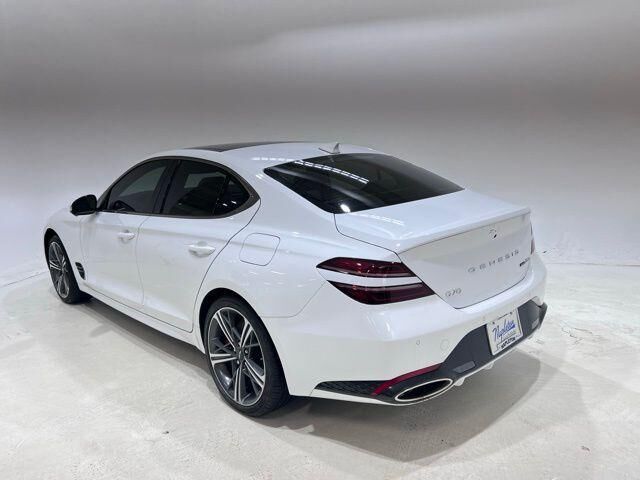 2025 GENESIS G70