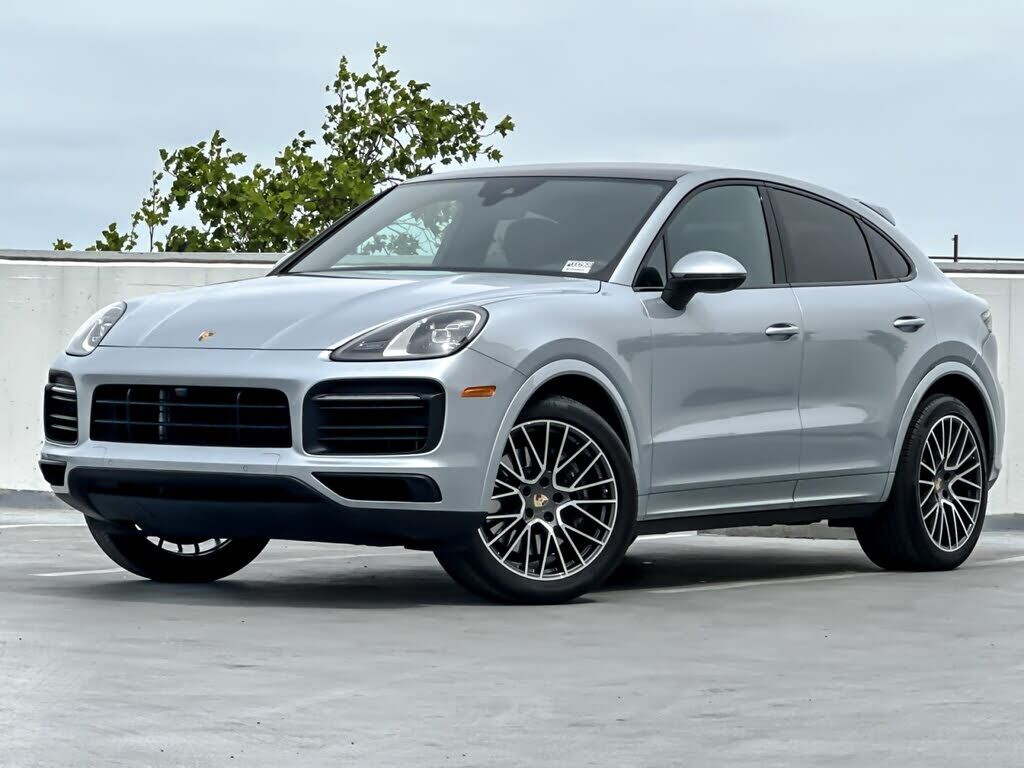 2023 PORSCHE Cayenne