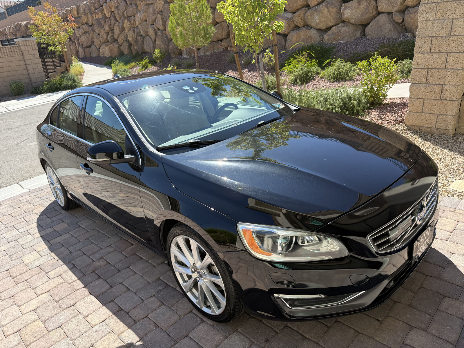 2016 VOLVO S60