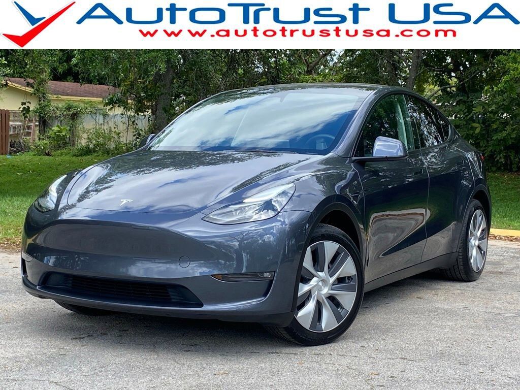 2023 TESLA Model Y