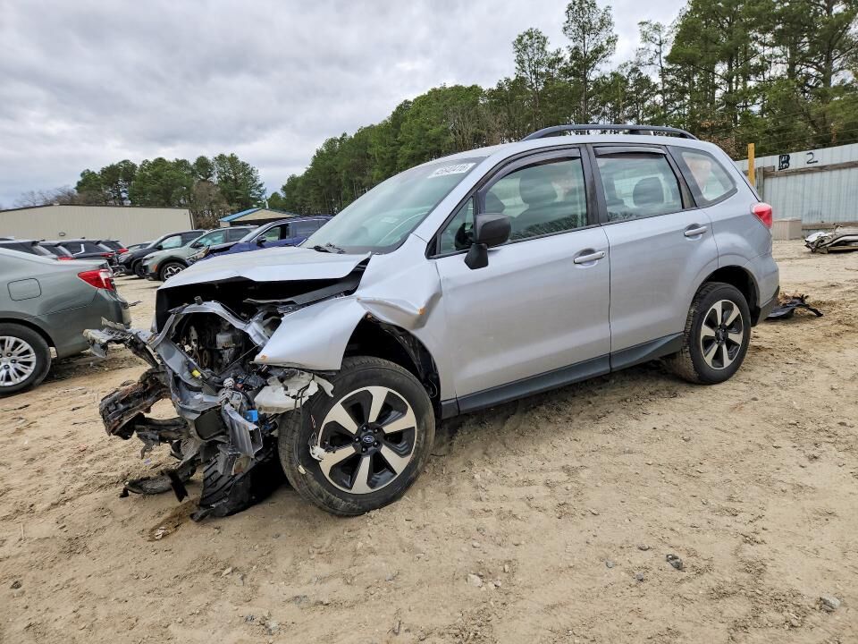 2017 SUBARU Forester