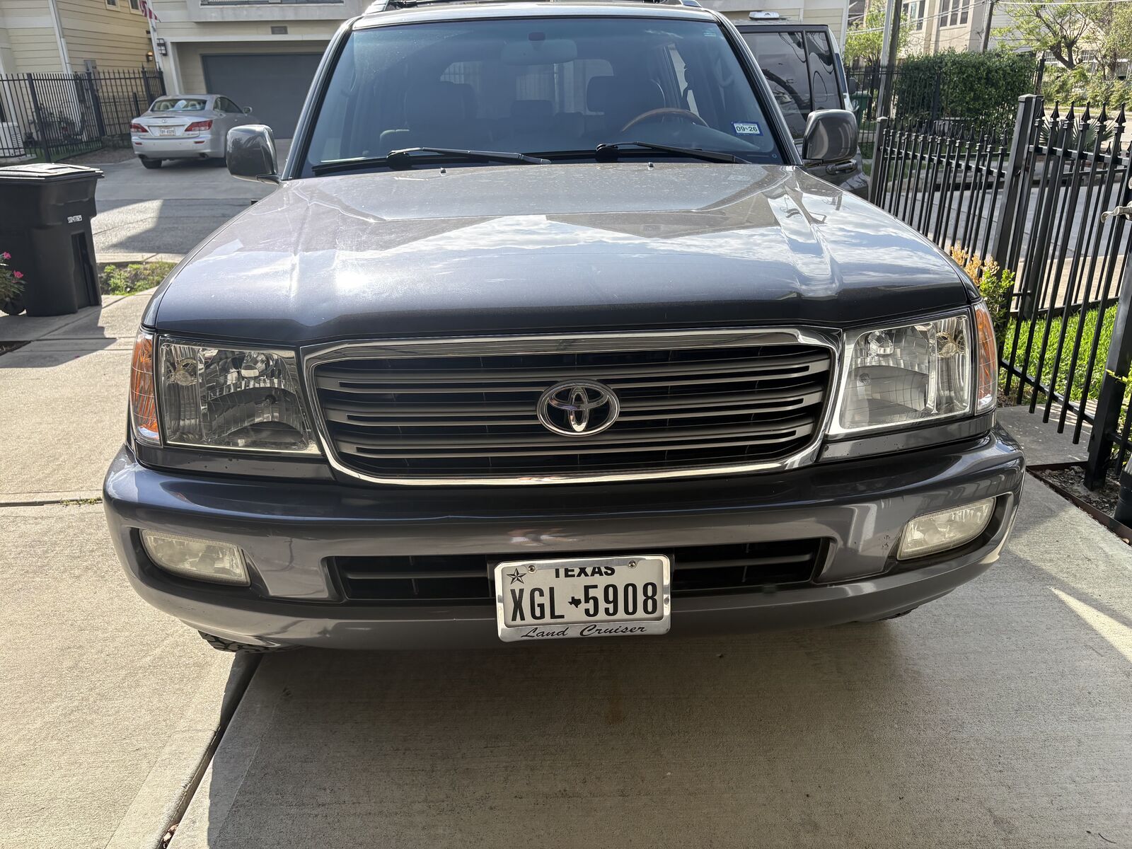 Toyota LAND CRUISER
